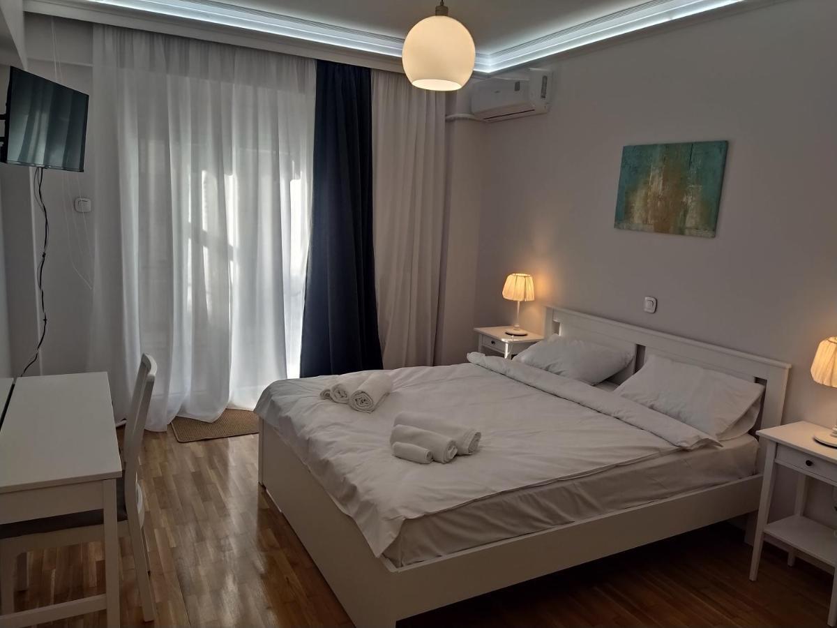 Athina Pantheon Mitropoleos Apartment Thessaloniki Exterior photo
